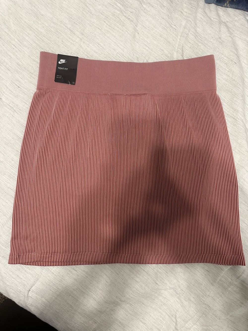 Nike Women’s Dusty Rose Ribbed Mini Skirt - Picture 5 of 6